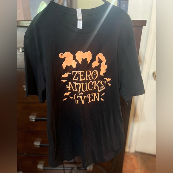Hocus Pocus T-Shirt - Picture 1 of 1